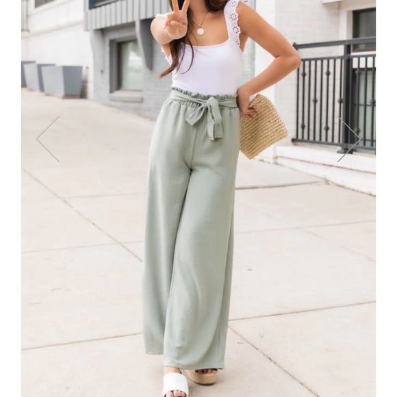 Pink lily pants - Picture 3 of 3